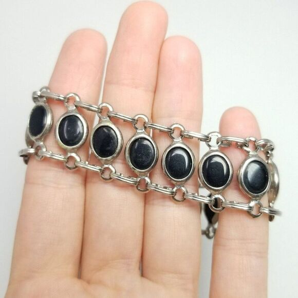 Vintage Black Bezel Set Panel Bracelet, Silver Tone Setting, Unsigned Estate - Picture 1 of 5